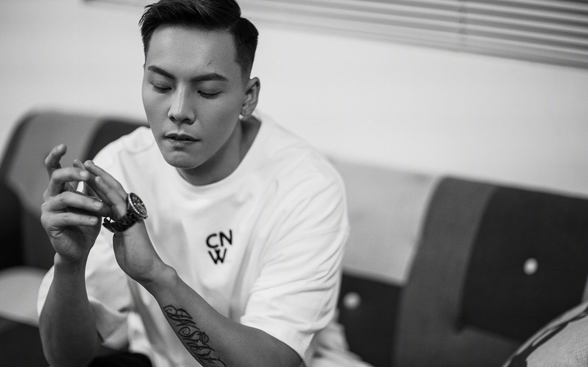 炉石传说 新版本卡牌引爆比赛，炉石传说爆牌卡组
