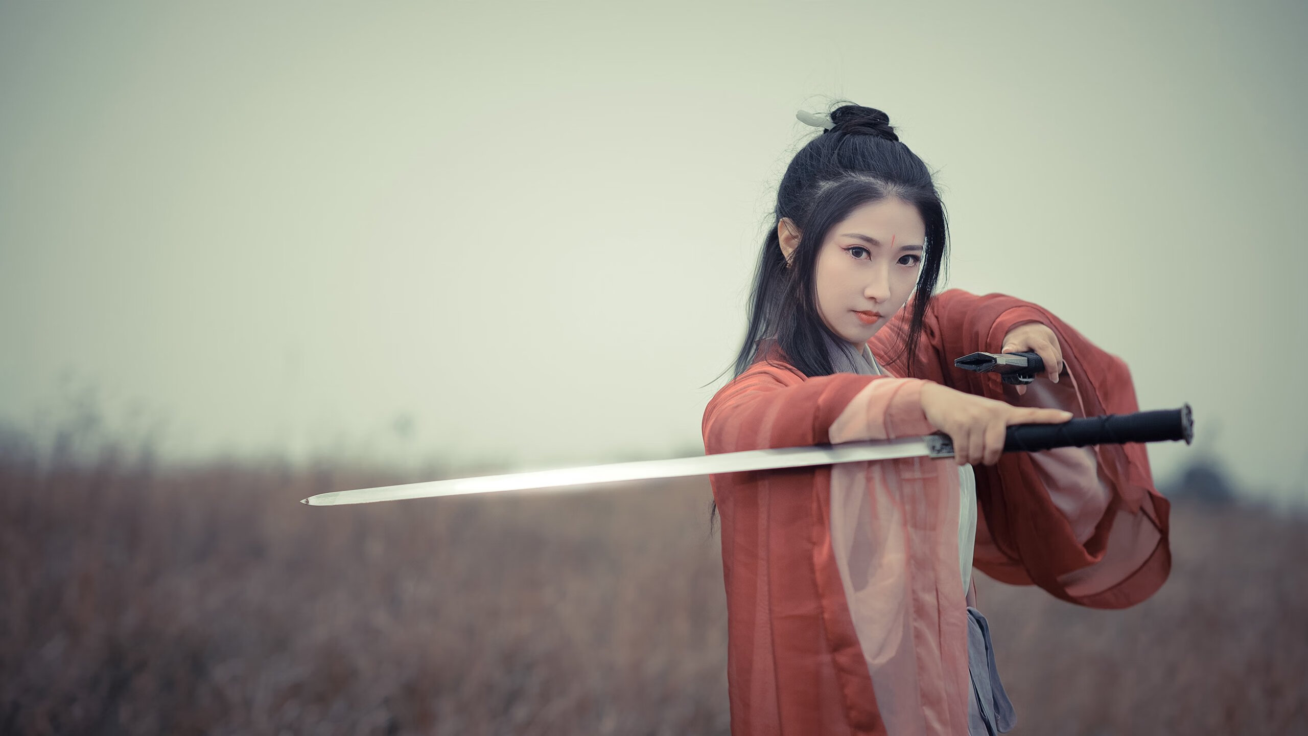 内线中转传球是否能提高得分效率,内线转身教学视频