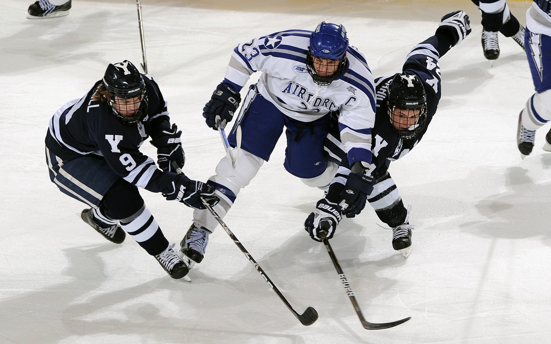《守望先锋》联赛：版本更新对战队战术的影响，守望先锋联赛持续多久